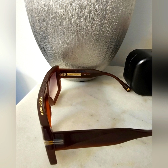 Marc Jacobs Sunglasses - Picture 4 of 5